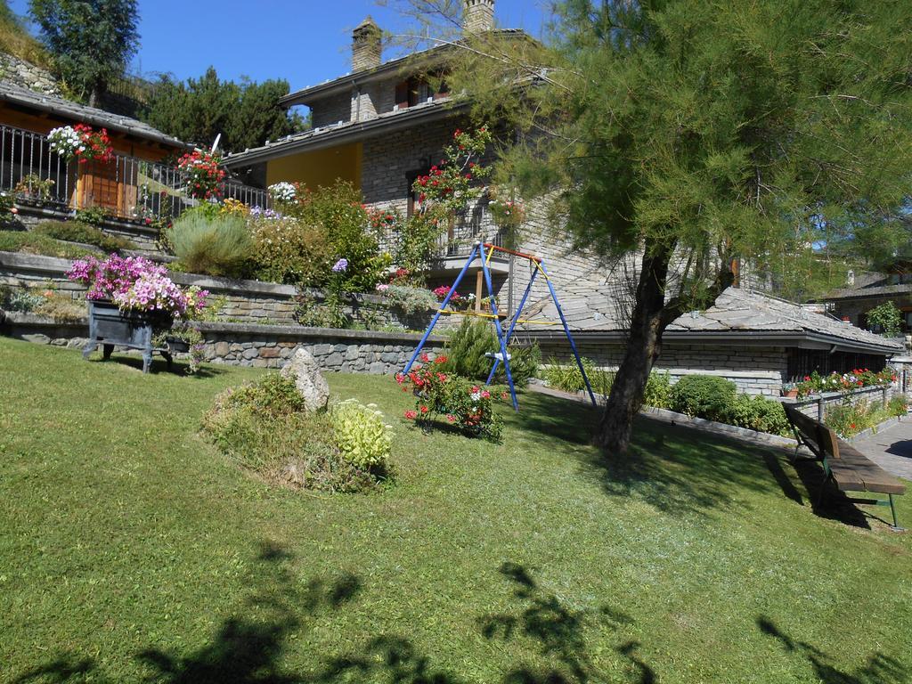 B&B Les Fleurs Gignod Exteriér fotografie